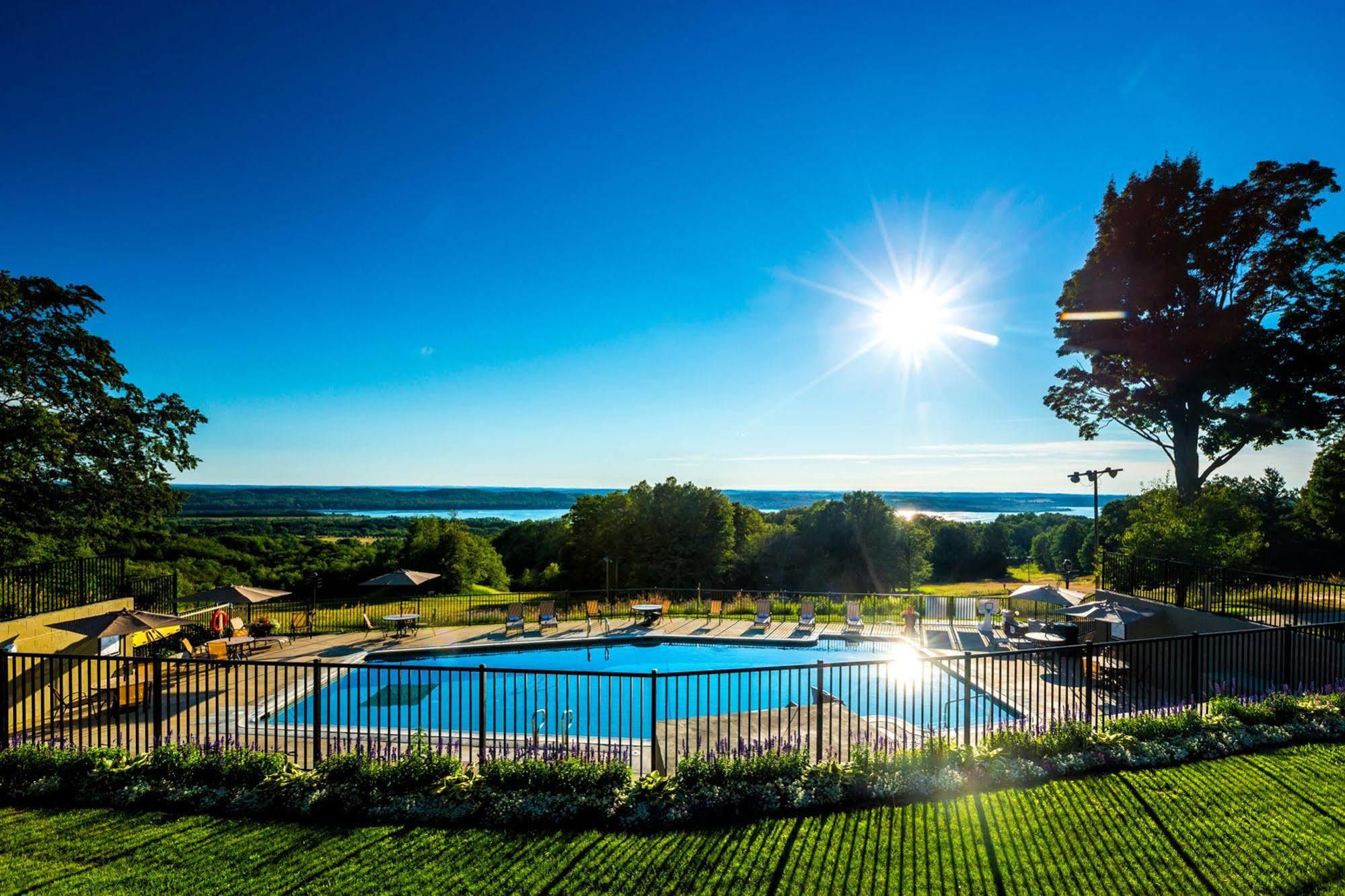Summit Village Bellaire Екстер'єр фото
